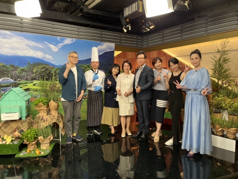 年代新聞台「聚焦2.0」香草奶奶尹純綢分享如何聰明｢吃雞、補肌」